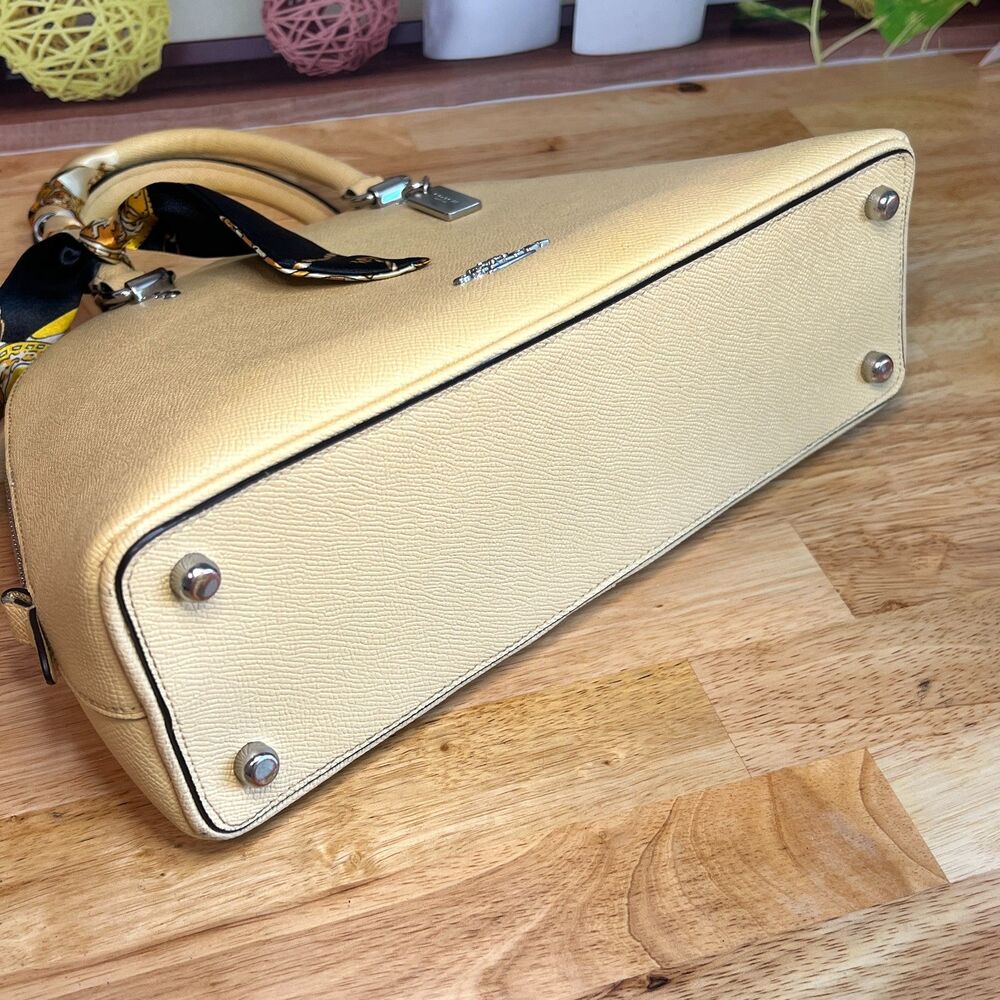 Coach Katy Satchel 2553 Vanilla Butter Yellow | Crossgrain Leather Bag - Picture 8 of 12